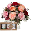 Media 1 - Blumenstrauss «Romantic Roses» mit Gottlieber Tee Geschenk-Set und «Love»-Anhänger