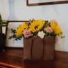 Media 2 - Flower bag «Sunshine» with Gottlieber Hüppen «Special Edition for Fleurop»