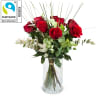 Media 1 - 9 roses rouges Fairtrade Max Havelaar avec verdure