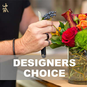 Media 1 - Arrangement of cut flowers