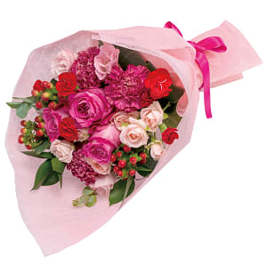 Media 1 - Bouquet in pink and red