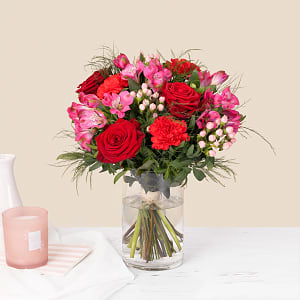Media 2 - Red kiss and chocolate