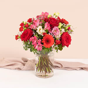 Media 2 - Floral Love and champagne