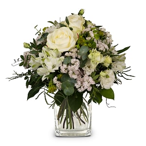Media 3 - Fleurop Bouquet Natural Magic of Blossoms