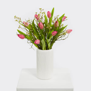 Valentine\'s Day kiss