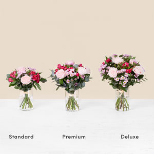Media 2 - Melody - Sweet bouquet in pink tones
