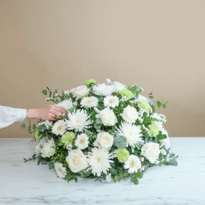Media 2 - Funeral centrepiece in white tones