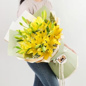 Golden Grace Father\'s Day Bouquet