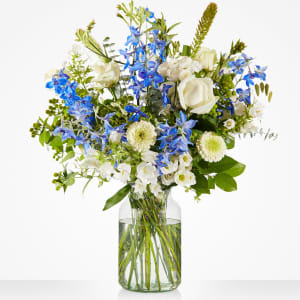 Media 2 - Sympathy bouquet - Hug
