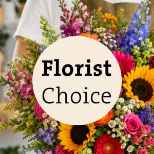 Media 2 - Bouquet of seasonal cut flowers