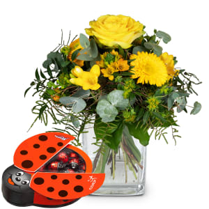 Fleurop Flower bouquet «Little Sunshine» with Munz chocolate ladybird