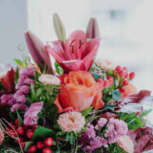 Media 2 - Blumenstrauss des Monats «Oktober» mit Munz Schoggi-Glückskäfer