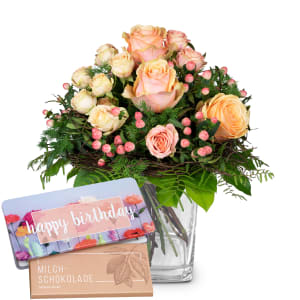 Blumenstrauss «Zarte Winterrosen» mit Munz Schoggi-Tafel «Happy Birthday»