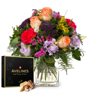Blumenstrauss «Sinfonie der Farben» mit Avelines Pralinés von Maestrani