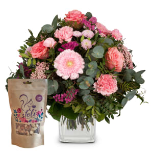 Media 3 - Blumenstrauss «Märchen in Rosa» mit stoli-Nüssen – Fleurop Edition