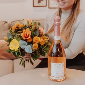 Mazzo di fiori «Wonderful Day con giglio» e Prosecco Rosé Albino Armani DOC (75 cl)
