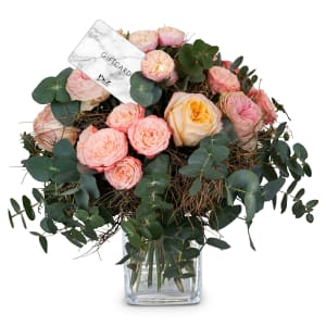 Blumenstrauss «New Romance» mit Geschenkkarte CHF 50.- von PKZ