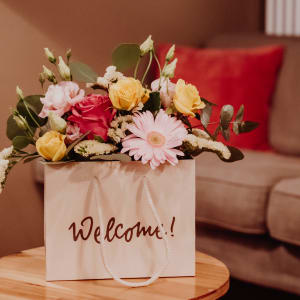 Borsa di fiori «Welcome!» - in colori chiari