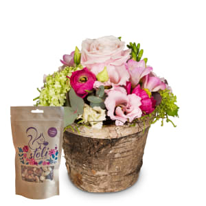 Flower arrangement «Sweet Spring Melody» with stoli nuts – Fleurop Edition