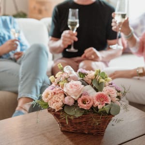 Media 2 - Blumengesteck «Blumenfee» mit Prosecco Albino Armani DOC (20 cl) und Munz Schoggi-Tafel «Heart»