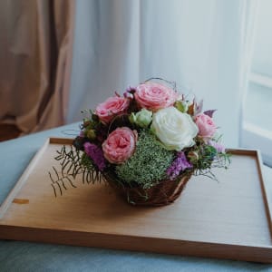 Media 3 - Schnittblumen Ein Korb voll Poesie mit Rosen