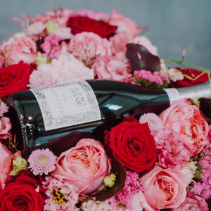 Media 5 - Blumengesteck «Mitten ins Herz» mit Prosecco Albino Armani DOC (75 cl)