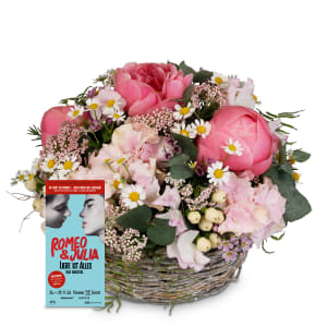 Flower arrangement «Peony Poetry» with a CHF 50.- voucher for the musical «Romeo & Julia»