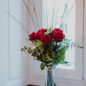 Media 5 - 7 rote Rosen mit Grün