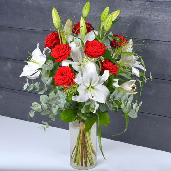 Bouquet De Lys Blanc Et Rose Rouge Orphee Order Here Same Day Delivery