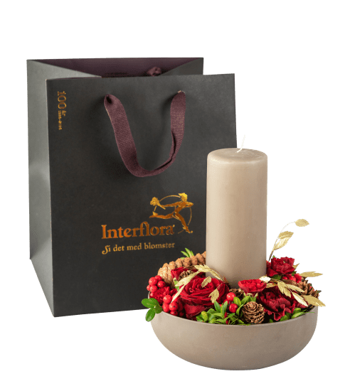 Cozy Christmas Candle Red 910527