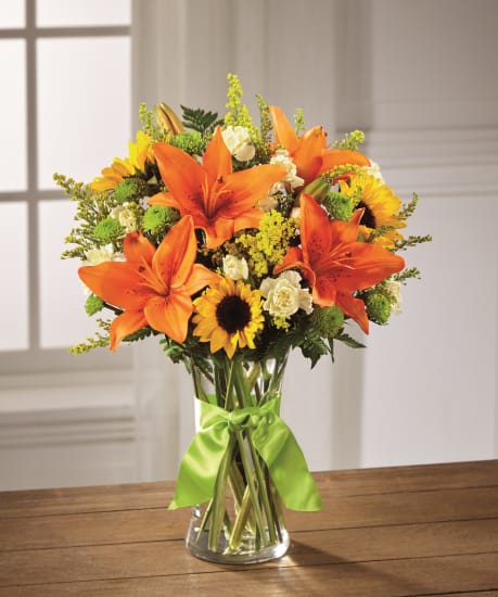 Send Sunlight Lily Bouquet