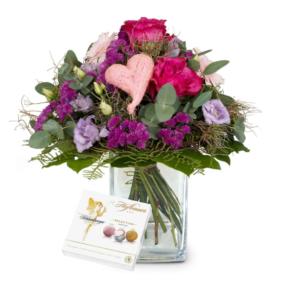 Blumenstrauß Sweet Bloom mit Hofbauer Marc de Schlumberger Pralinen, 130g