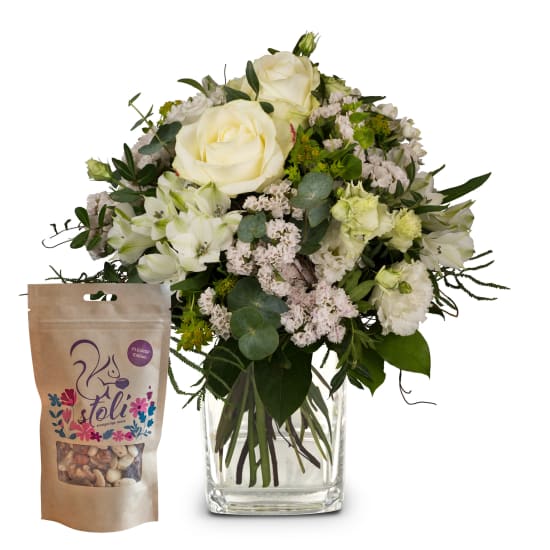 Blumenstrauss «Natürlicher Blütenzauber» mit stoli-Nüssen – Fleurop Edition