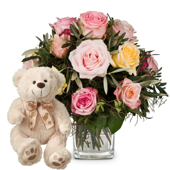 Une affectueuse pensée tout en roses avec ours en peluche
