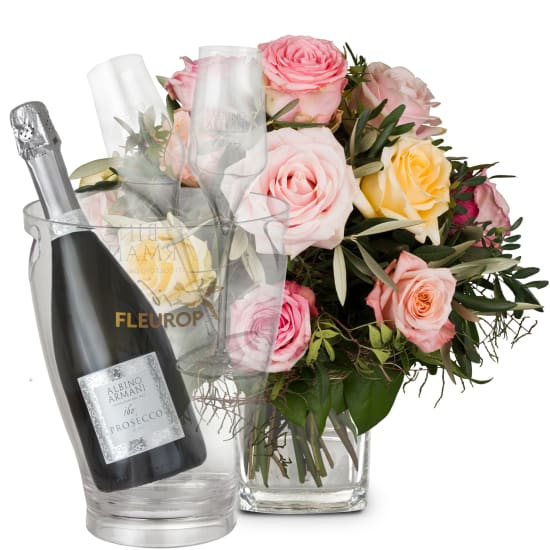 Un saluto con rose dal cuore con Prosecco Albino Armani DOC (75 cl), incl. portaghiaccio e due flûte