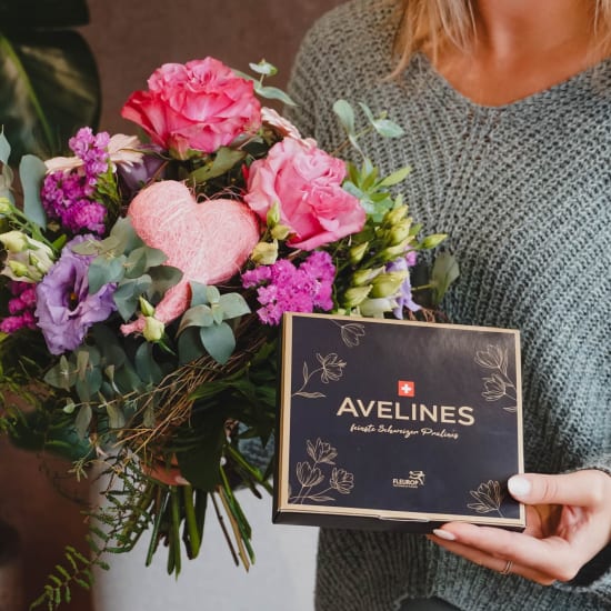 Bouquet de fleurs «Sweet Bloom» avec pralinés Avelines de Maestrani