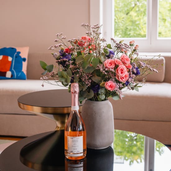 Bouquet de prairie «Soft Bloom» avec prosecco Rosé Albino Armani DOC (75 cl)
