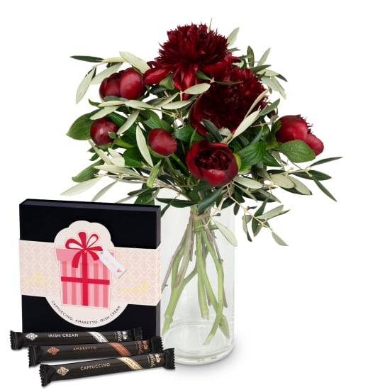 7 peonies (burgundy) with greenery and Gottlieber Hüppen «For You»