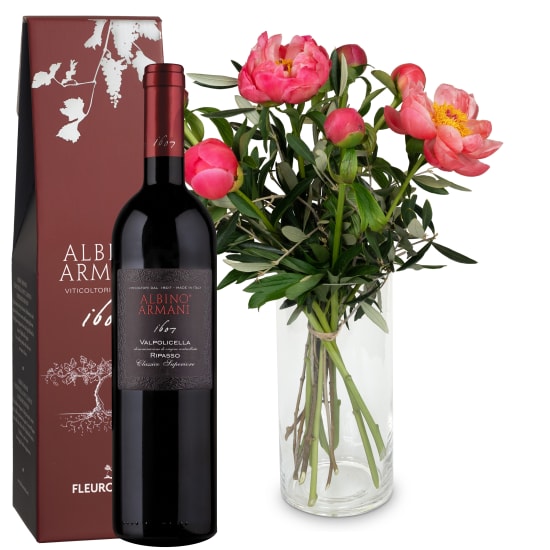 7 pivoines rouge corail avec verdure et Ripasso Albino Armani DOC (75 cl)