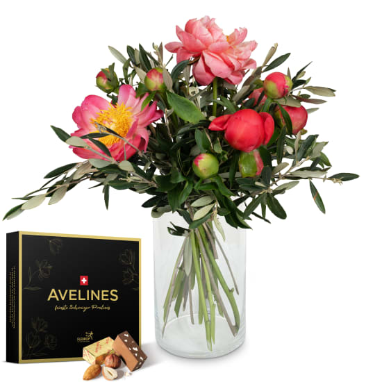 12 peonies (coral) with greenery and Avelines pralines from Maestrani
