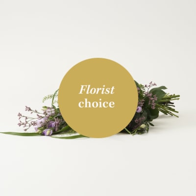 Mixed cut flowers