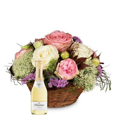Schnittblumen Ein Korb voll Poesie mit Rosen mit Schlumberger Sparkling Brut Piccolo 0,2L