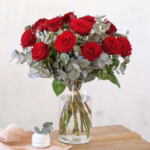 Twelve Red Roses