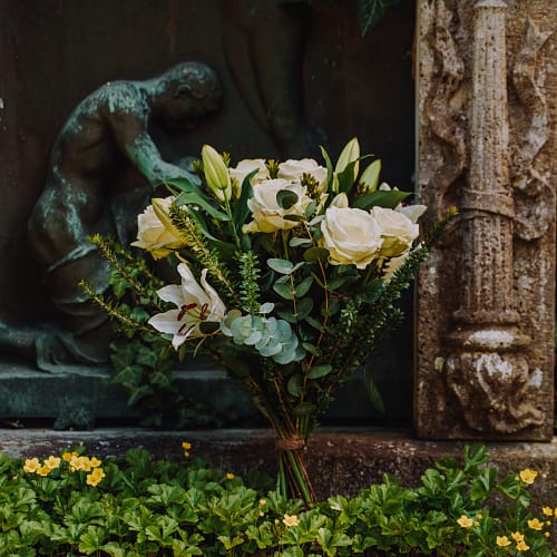 Blumenstrauss «Ruhe in Frieden»