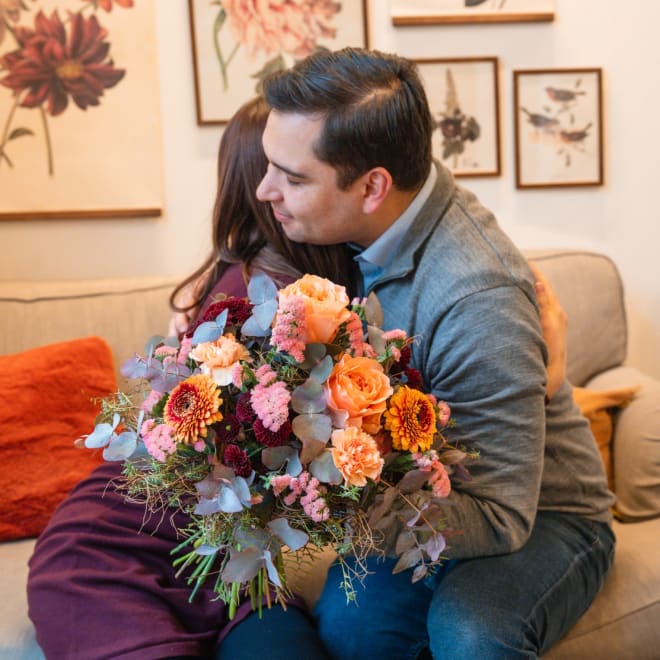 Bouquet of flowers «Romeo» with a CHF 50.- voucher for the musical «Romeo & Julia»