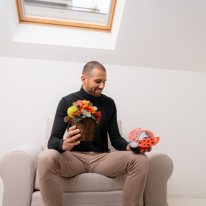 Blumengesteck «Happy Surprise» mit Munz Schoggi-Glückskäfer