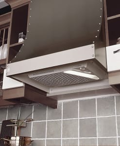 
                    Kjøkkenhette Flexit Bistro-S i hvit utførelse for innbygging i overskap