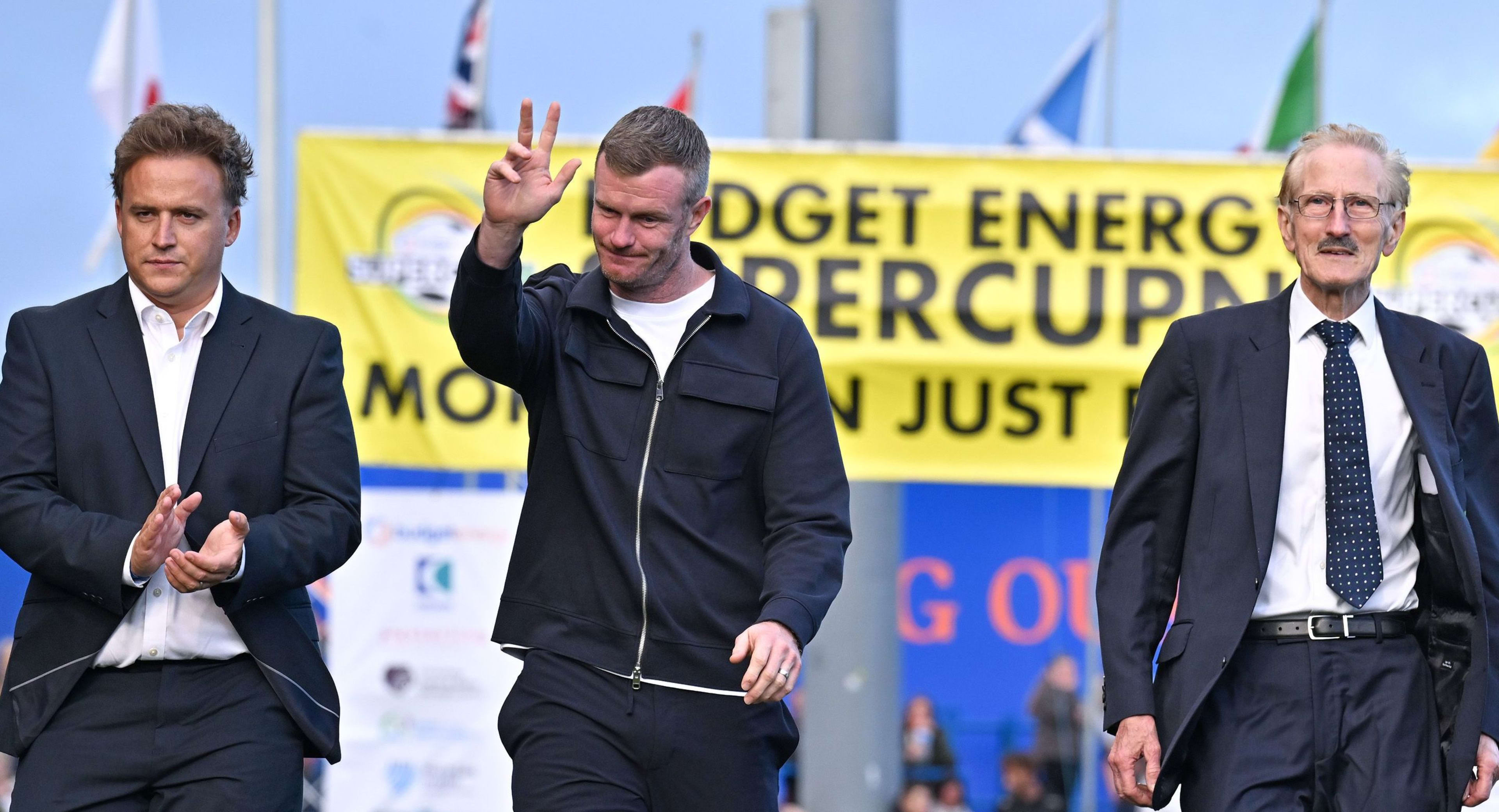 Chris Brunt leads spectacular opening as 2026 Budget Energy SuperCupNI gets underway