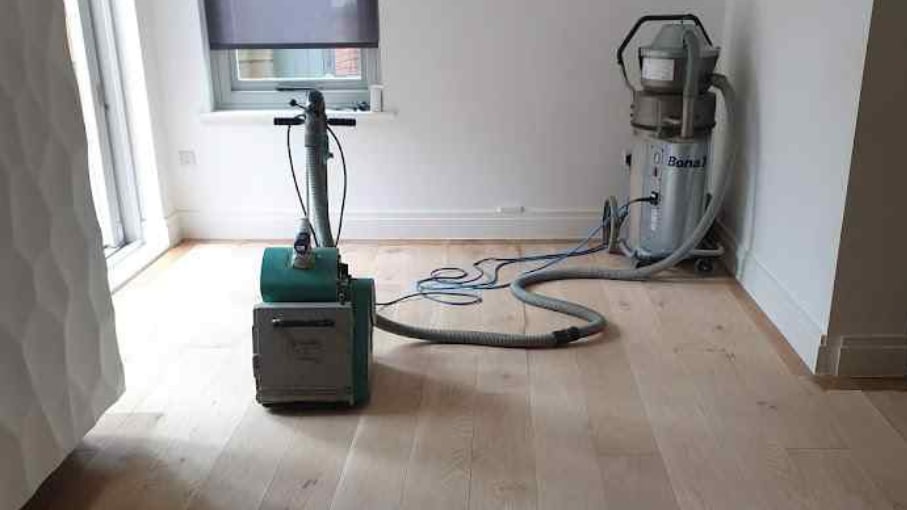 Can Engineered Wood Flooring Be Refinished | Sanding Wood Flooring