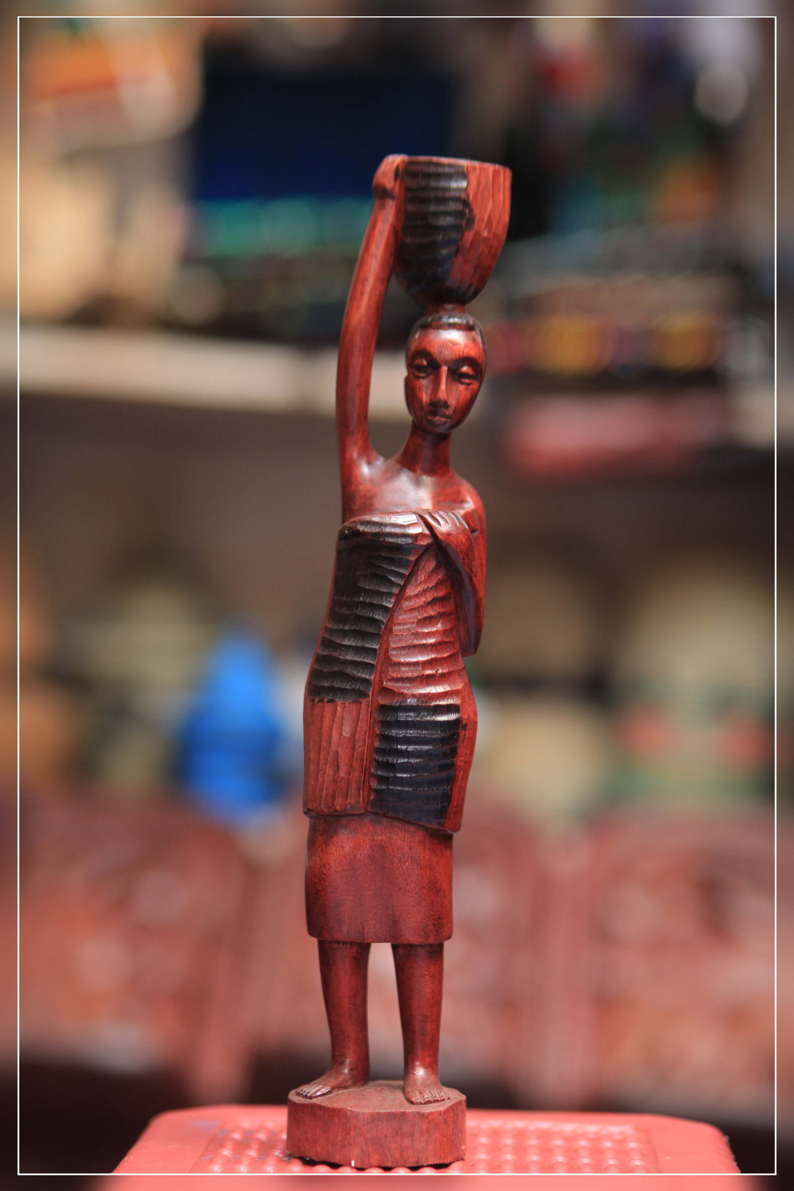 AFRICAN GIRL WOOD CURVY